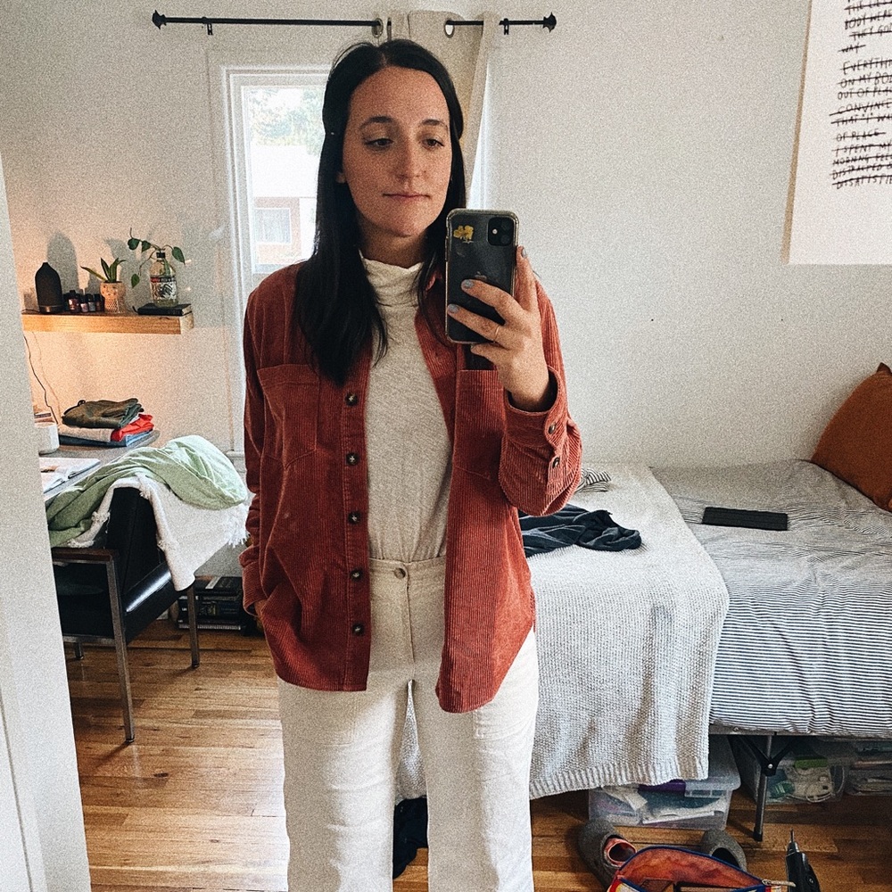 Meet your Posher, Emily